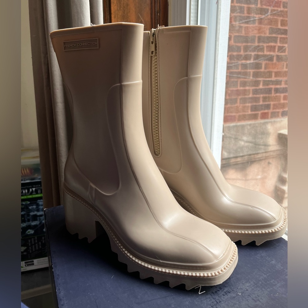 French Connection “stone” Heeled Rain Boots US9
